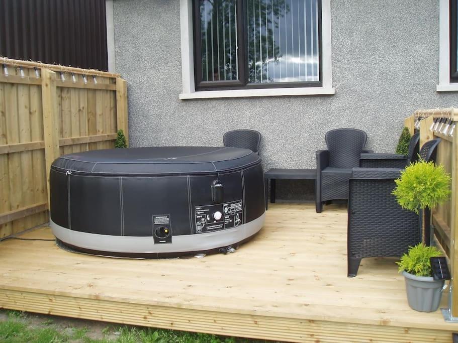 'Little Acre' Perfect For Business Or Pleasure Apartment Portadown Luaran gambar